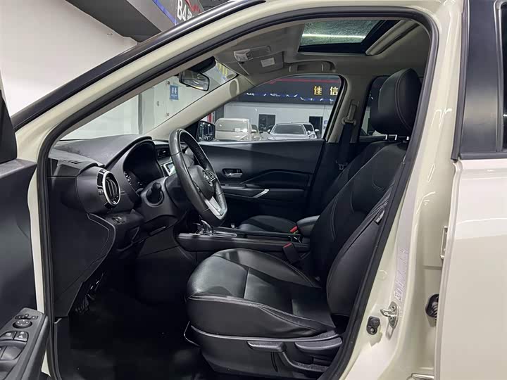 Photo 8 - Nissan Kicks