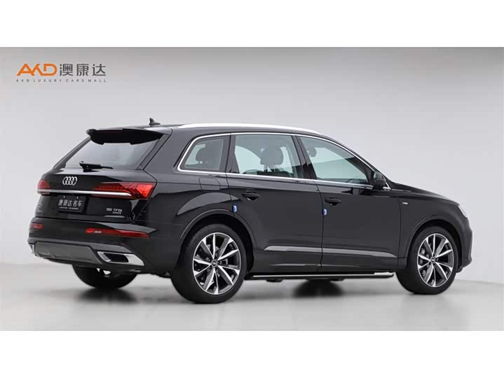 Фото 3 - Audi Q7