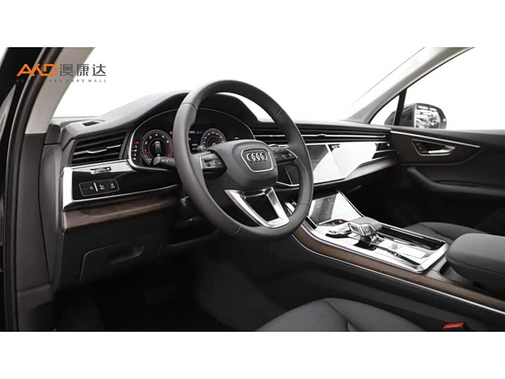 Фото 6 - Audi Q7