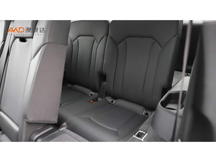 Фото 9 - Audi Q7