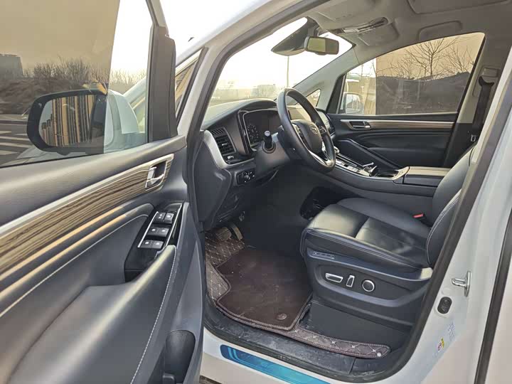 Фото 5 - GAC Trumpchi M8