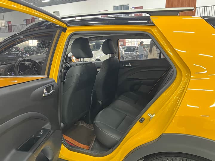 Фото 6 - Kia KX1