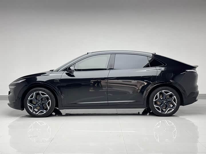 Фото 7 - Nio Onvo L60