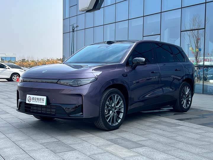 Фото 1 - Leapmotor C10