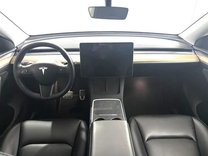 Фото 5 - Tesla Model Y