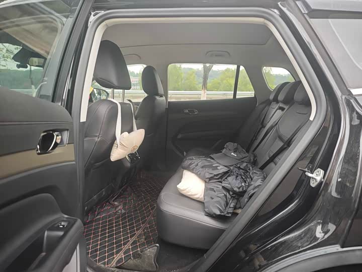 Photo 4 - Ford Equator Sport