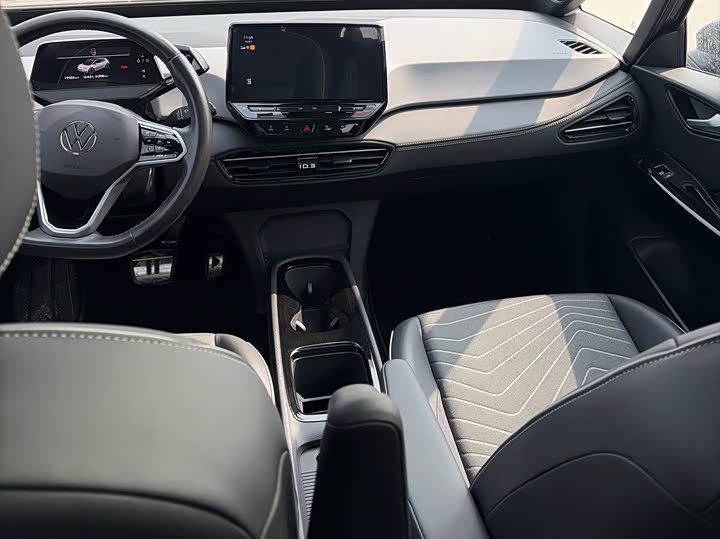 Photo 8 - Volkswagen ID.3