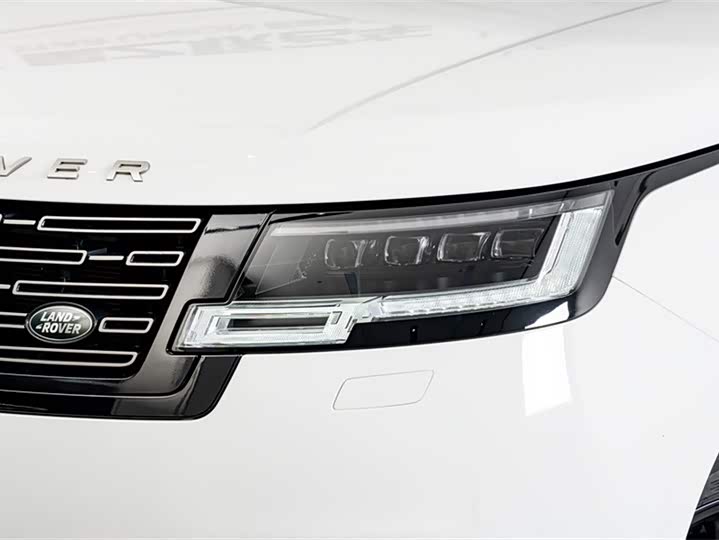 Photo 4 - Land Rover Range Rover