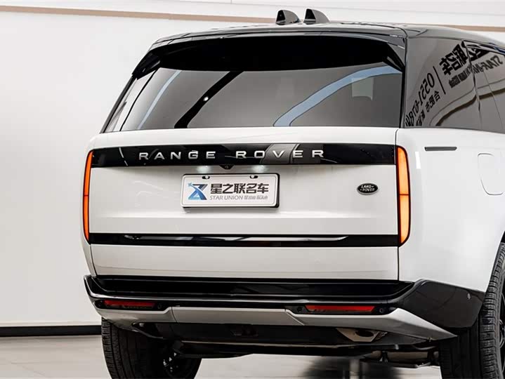 Photo 8 - Land Rover Range Rover