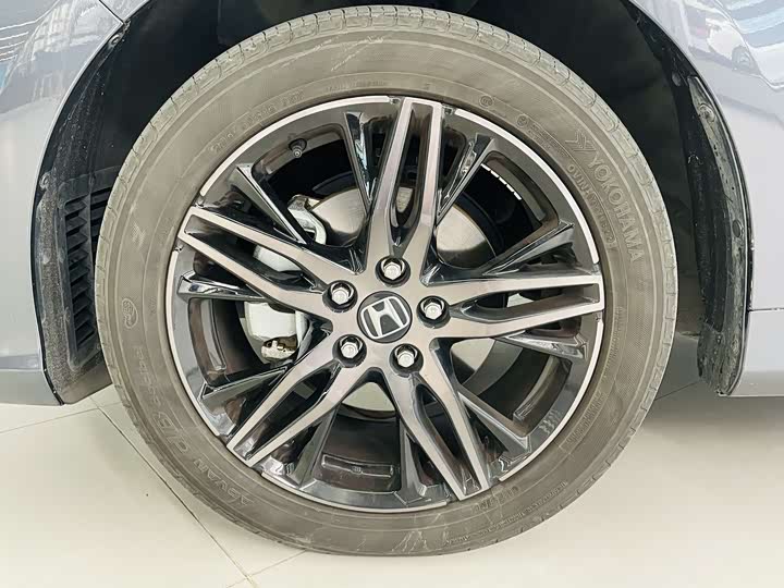 Фото 3 - Honda Odyssey