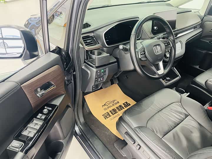 Фото 5 - Honda Odyssey