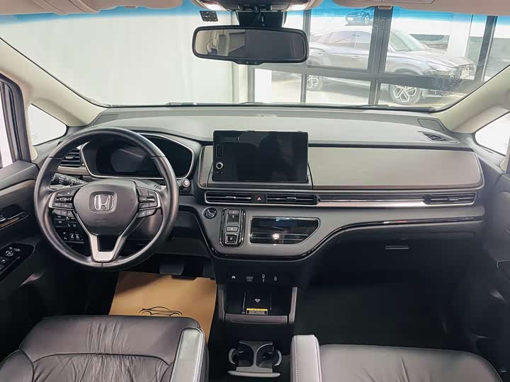 Фото 7 - Honda Odyssey