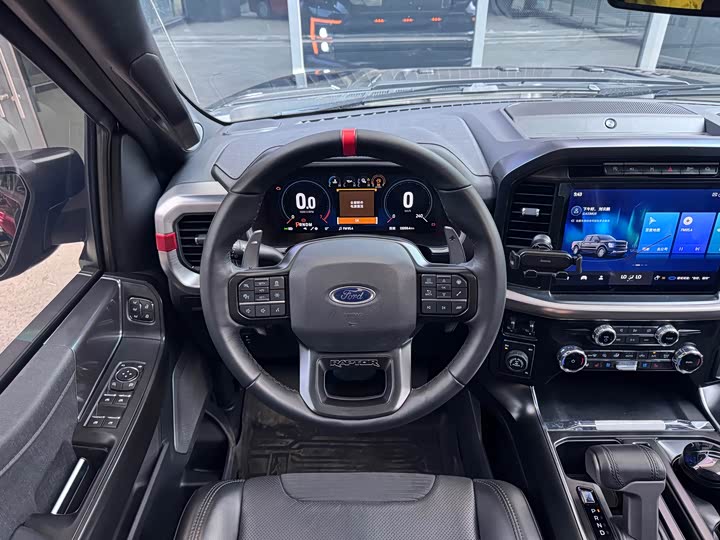 Фото 6 - Ford F-150 Raptor