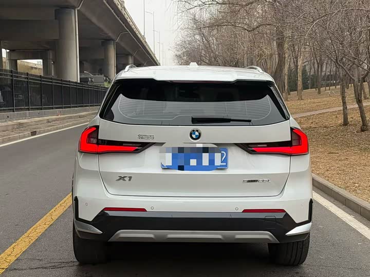 Фото 3 - BMW X1