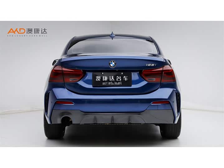 Фото 4 - BMW 1 Series