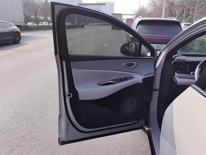 Photo 7 - BYD Sea Lion 06 Hybrid/EV