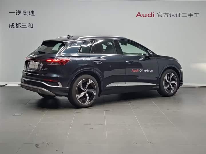 Фото 4 - Audi Q4 e-tron