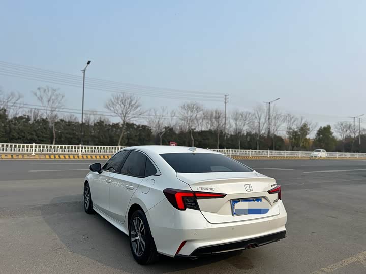 Honda Integra 2023 2023款 240TURBO CVT领先版