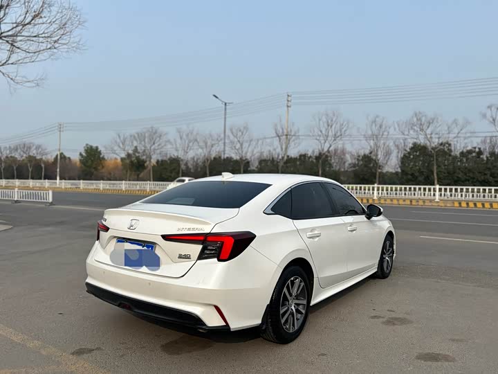 Honda Integra 2023 2023款 240TURBO CVT领先版