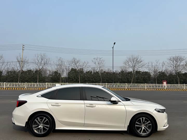 Honda Integra 2023 2023款 240TURBO CVT领先版