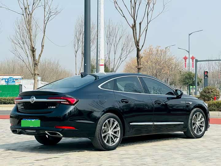 Фото 9 - Buick LaCrosse