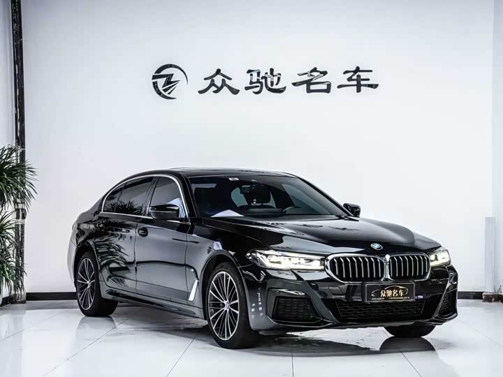 Фото 3 - BMW 5 Series