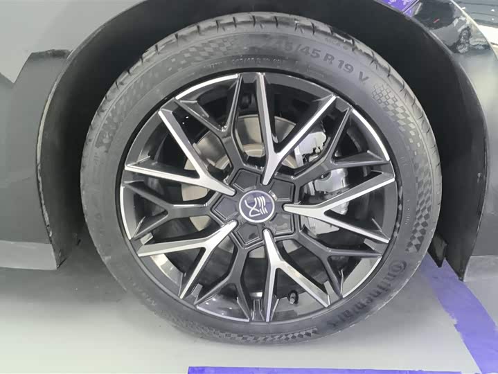 Фото 6 - BYD Han