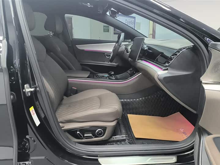 Фото 8 - BYD Han