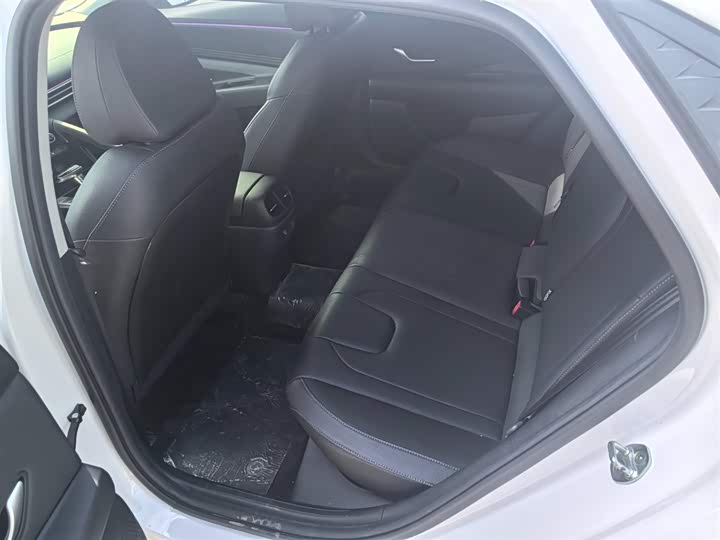 Фото 5 - Hyundai Elantra N line