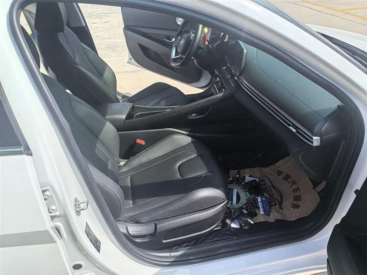 Фото 7 - Hyundai Elantra N line