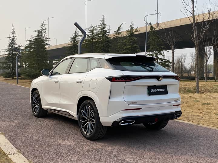 Фото 8 - Changan UNI-Z Hybrid