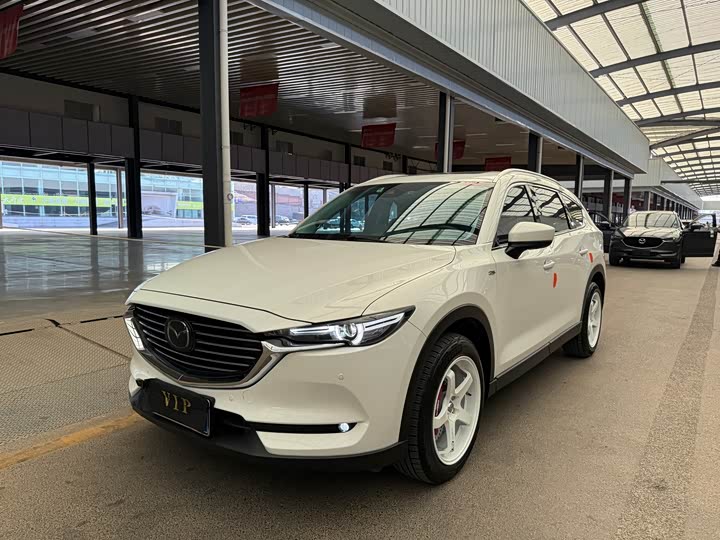 Photo 1 - Mazda CX-8