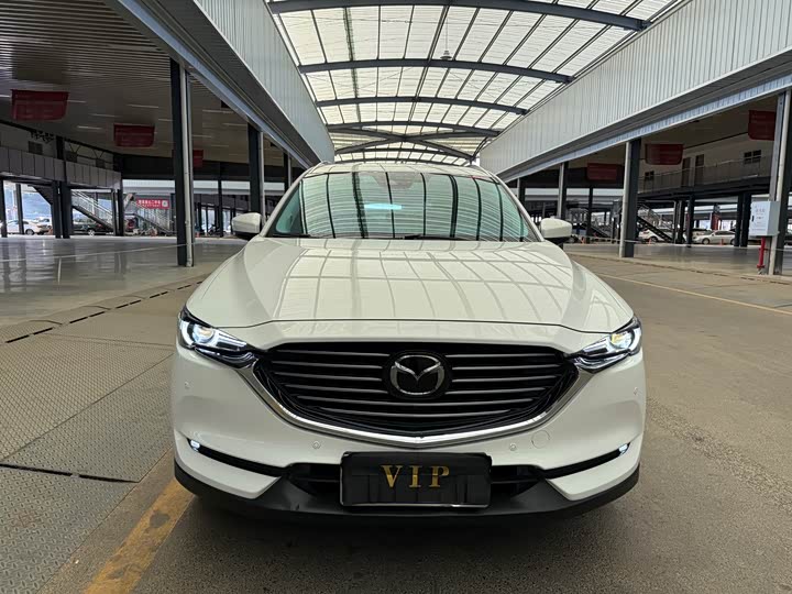 Photo 2 - Mazda CX-8