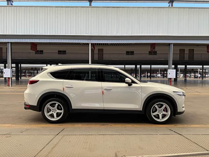 Photo 3 - Mazda CX-8