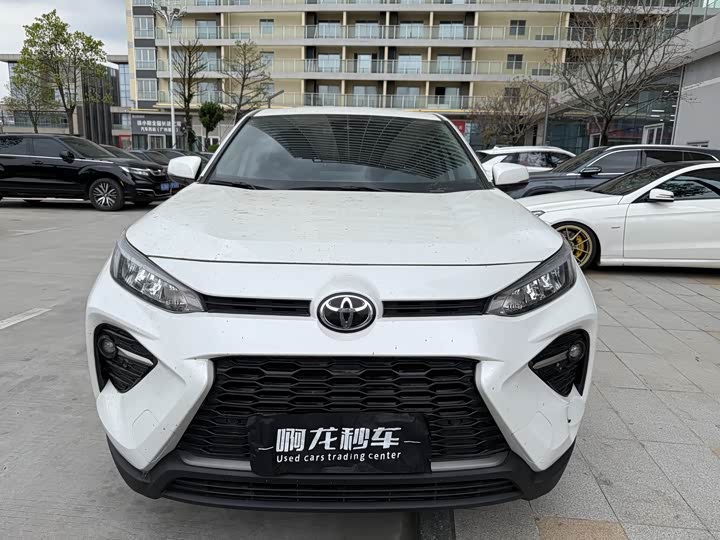 Photo 3 - Toyota Wildlander