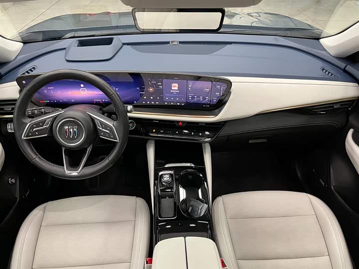 Фото 2 - Buick Envision Plus