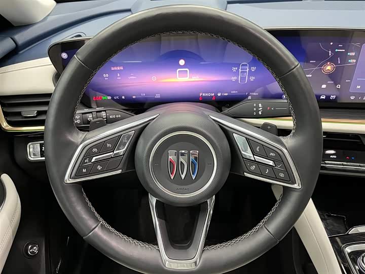 Фото 3 - Buick Envision Plus