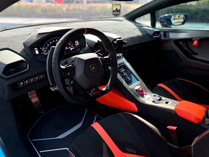 Фото 5 - Lamborghini Huracán