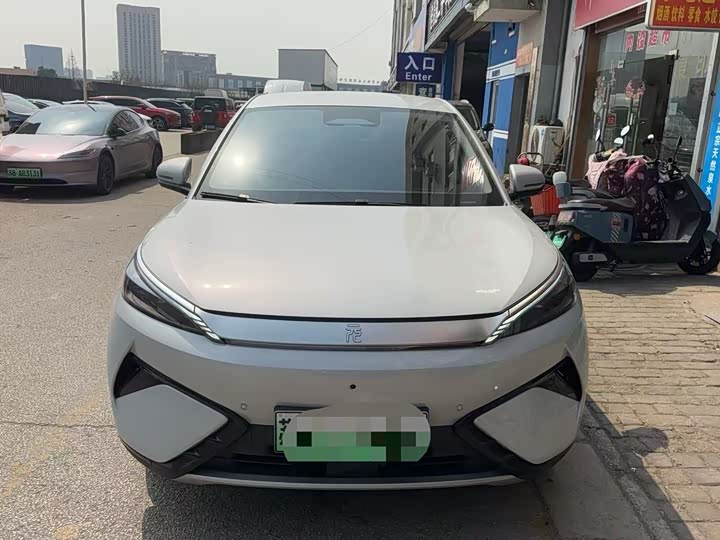 Фото 2 - BYD Yuan Plus