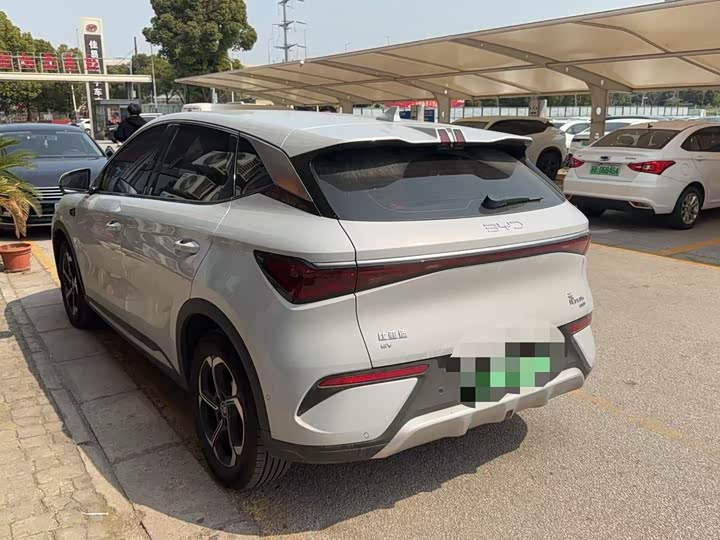 Фото 3 - BYD Yuan Plus