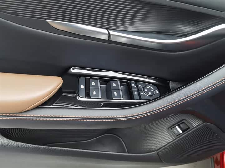 Фото 9 - BYD Song Plus