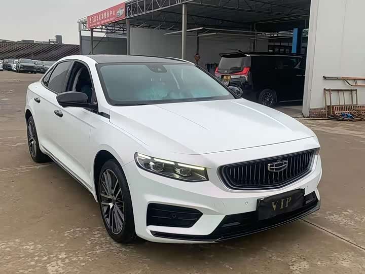 Фото 3 - Geely Preface