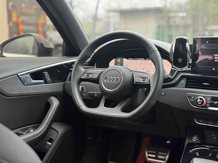 Zdjęcie 5 - Audi A4L