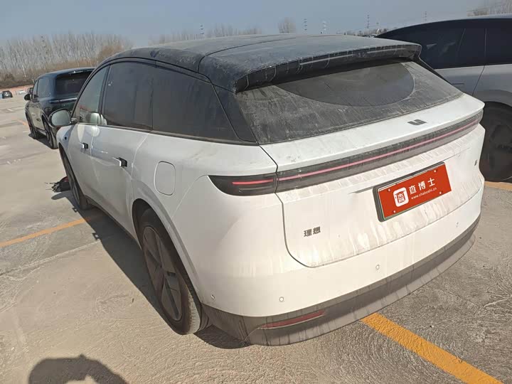 Фото 6 - LiXiang i6