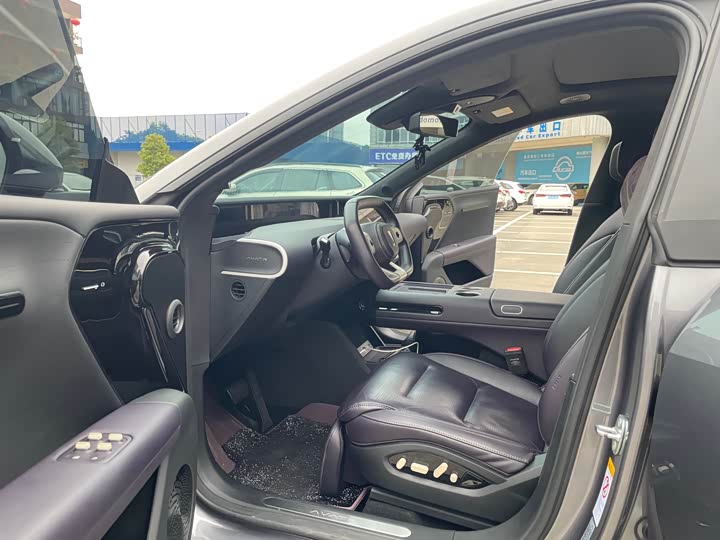 Фото 8 - Avatr 07