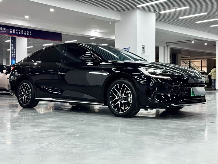 Фото 3 - BYD Seal