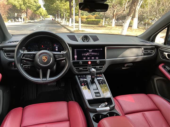 Фото 8 - Porsche Macan