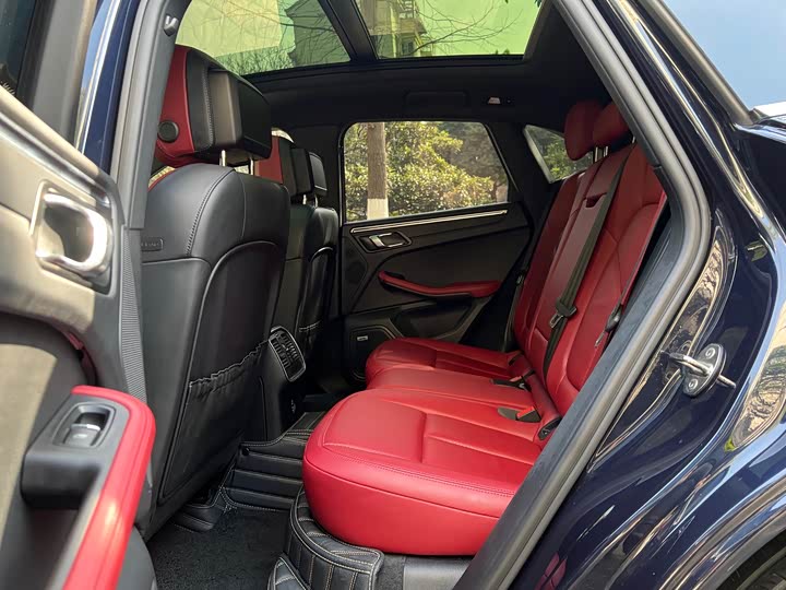 Фото 9 - Porsche Macan