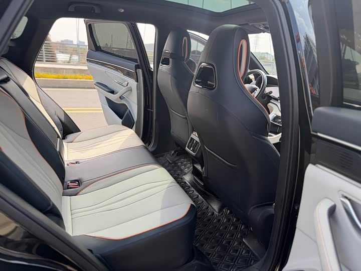 Фото 5 - BYD Song Plus Hybrid/EV