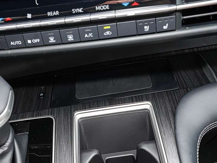 Фото 6 - Toyota Sienna